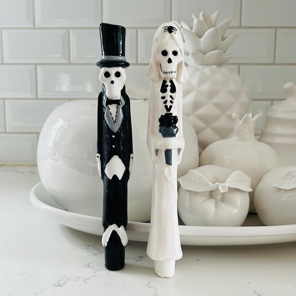 ModCloth Newlydeads Candles